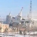 18/01/09 Chinese officials demolish yet another church: in Shanxi - Golden Lampstand Church becomes third church knocked or shut down in just over two 이미지