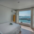 통유리오션뷰펜션 이미지