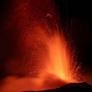드디어 폭발한 에트나화산. 이미지