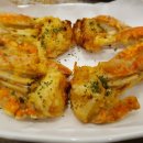 나비랑 한옥 이미지