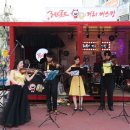 홍대 레드로드 이미지