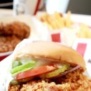 KFC 5월행사 소풍치킨+블랙라벨 클래식버거