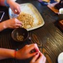 bean (빈, 콩, (알맹이를) 빼는) 의 어원 이미지
