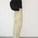 론론 | [론론] DRAWING STITCH PARACHUTE PANTS BEIGE 내돈내산 후기