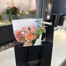 디자인스퀘어 | [추천] 난난플라워 타임스퀘어점 - 고급진 디자인! 감사꽃다발 선물 후기