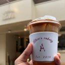 앨리스케이커리&카페