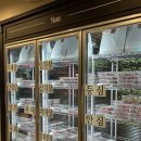 파리바게트 건물 옆 횡단보도 이미지