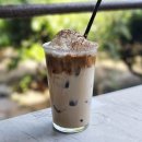 버스정류소_서귀중앙여자중학교 | 쇠소깍 카페 숲속의 땅콩라떼 테라로사 제주 서귀포점