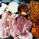 돌판돼지 이미지