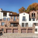 라센트라(La Centra) 이미지