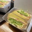 신선한 재료로 만들고 맛있어 단체주문으로 좋은 “커피콩볶는샌드위치 샐러드킹다이어트 전북고창점”