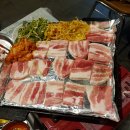 욱이네식당 이미지