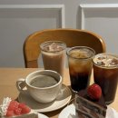 카페포숑 | [경남 창원] 창원가로수길 디저트가 맛있는 카페 추천 “시도때도”