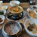 돌솥밥상 이미지