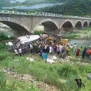 중국 지안서 한국 공무원 탑승버스 추락…10명 사망(종합3보)/사망자 대부분 늦깎이 승진자 "사무관 달고 좋아 했는데…"/최 연수원장 4층에서 떨어져 숨져/ 이미지