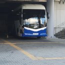 삼성 라이온즈 구단버스 기아 뉴 그랜버드 슈퍼 프리미엄 실크로드 2025년식 고척 스카이돔 야구장 발차 이미지