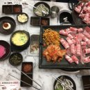 홍콩대패삼겹살 | 고인돌 삼겹살 금요일 저녁 주말 가족 외식 장소 추천 대패삼겹살 맛집
