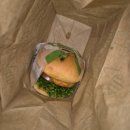 프랭크버거 안성아양점 | 프랭크 버거에서는 핫치즈링 쉬림프버거 이 두 개만 시켜도 성공.