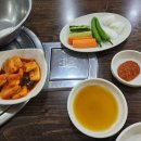 24시뼈다귀탕 이미지