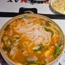 태풍약국 | &#34;우산 써도 소용없어!&#34; 💦 11월 초 호이안 리얼 후기: 태풍 시즌, 이것만은 꼭 챙기세요