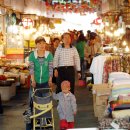 꽃파는아저씨 앞 이미지