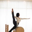 자세 개선 필라테스 A 이미지