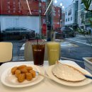 울산 삼산 신상 카페! 다양한 음료와 디저트가 있는 &lt;플러스 82 울산 삼산점&gt;