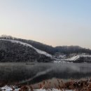 공주 신관동 둔치 공원에서 본 공산성과 금강 모습이네요 이미지