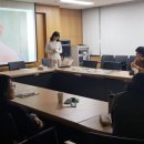 성인 독서회 이미지