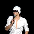비4