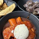 덕자네 | 강남 신논현역 떡볶이 맛집 덕자네 방앗간 혼밥 후기, 수요미식회 &amp; 줄서는 식당 맛집