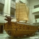 거북선 앞 이미지