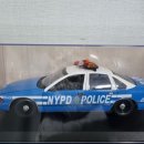 1/18 UT Models 쉐보레 카프리스 NYPD 다이캐스트 이미지