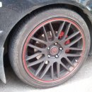 블랙휠타이어 이미지