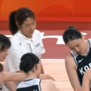 [아시안게임 농구 여자 결승전 일본 vs 대한민국] 일본 관중들 보는 앞에서 태극기 휘날리는 태극 낭자들.gif 이미지