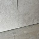 씨유군포금정원룸점 | 거실 깨진 아트월 모서리 갈라짐 교체없이 복원