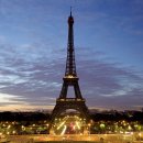 에펠탑(죄 없는 아기 순교자들 축일) 이미지