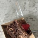 투썸플레이스 강남KI타워점 | 투썸 떠먹는 스초생 칼로리 및 가격 정보, 떠먹는 두아박 못지않은 달콤함 (내돈내산)