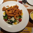 케이준 후라이드 치킨 샐러드가 맛있는 &#39;잠실 캐슬점-T.G.I&#39;
