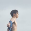 물만난 강아지 이미지