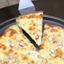 하늘과 소나무 이미지