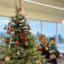 공작산로 | [홍천] 농부의 사과빵 : 아기 의자 있는 베이커리카페 재방문 후기 (feat. 크리스마스트리 예쁨)