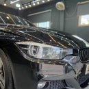 차 닦는 신사 이미지