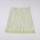 로라로라 SATIN LACE MIDI SKIRT LIGHT GREEN 이미지
