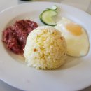 시쇼어 조식메뉴중 corned beef + garlic rice 이미지