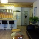 산골짜기 하얀집 이미지