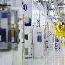 Chip boom drives Korea to largest-ever current account surplus 3월 최대 경상수지흑자 이미지