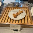 옐로우짐(용산육교점) | 서울 용산구 이태원 대형카페｜분위기 좋은 브라이틀링 카페