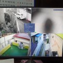 cctv 화면이 4개인데 1개만 흑백으로 이미지