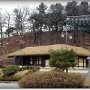 김유정 동상 이미지